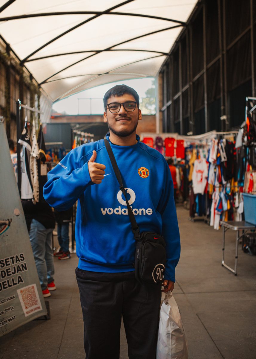 Asistente con sudadera vintage Manchester United Vodafone